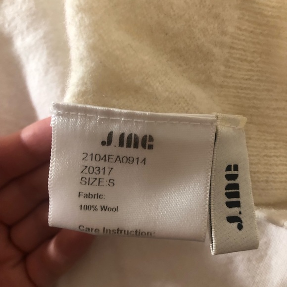 100% Wool sweater in beige, classic! - Picture 4 of 4